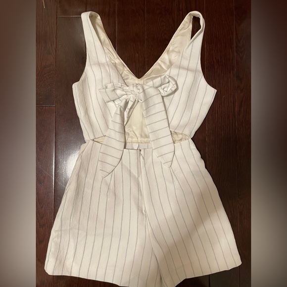 Wilfred Romper (Size 0) - Picture 2 of 4